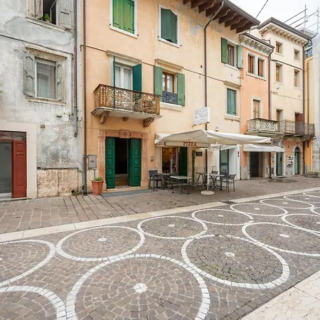 B&B Corso Mazzini 22 - Between Verona & Garda Lake Bussolengo Exterior foto